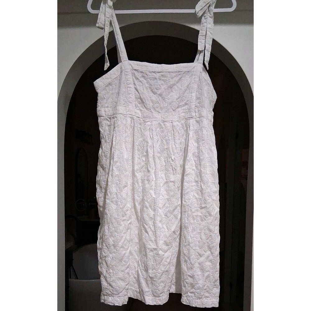 NEW Old Navy White Embroidery Sun Dress Lined Tie Straps Pockets size Medium